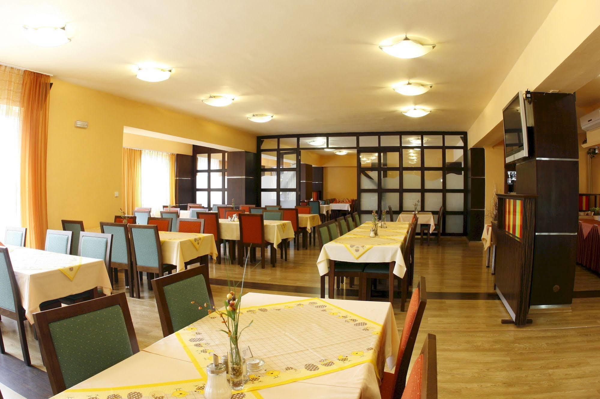 Wellness Hotel Diana Velké Losiny Esterno foto